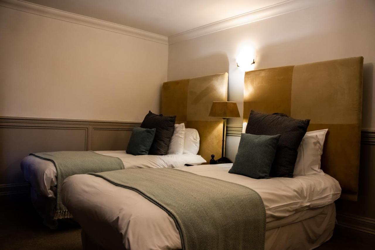 Hotel The Lord Bute Highcliffe Esterno foto
