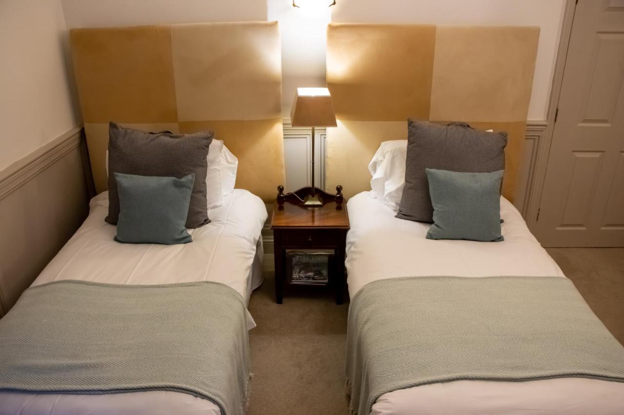 Hotel The Lord Bute Highcliffe Esterno foto